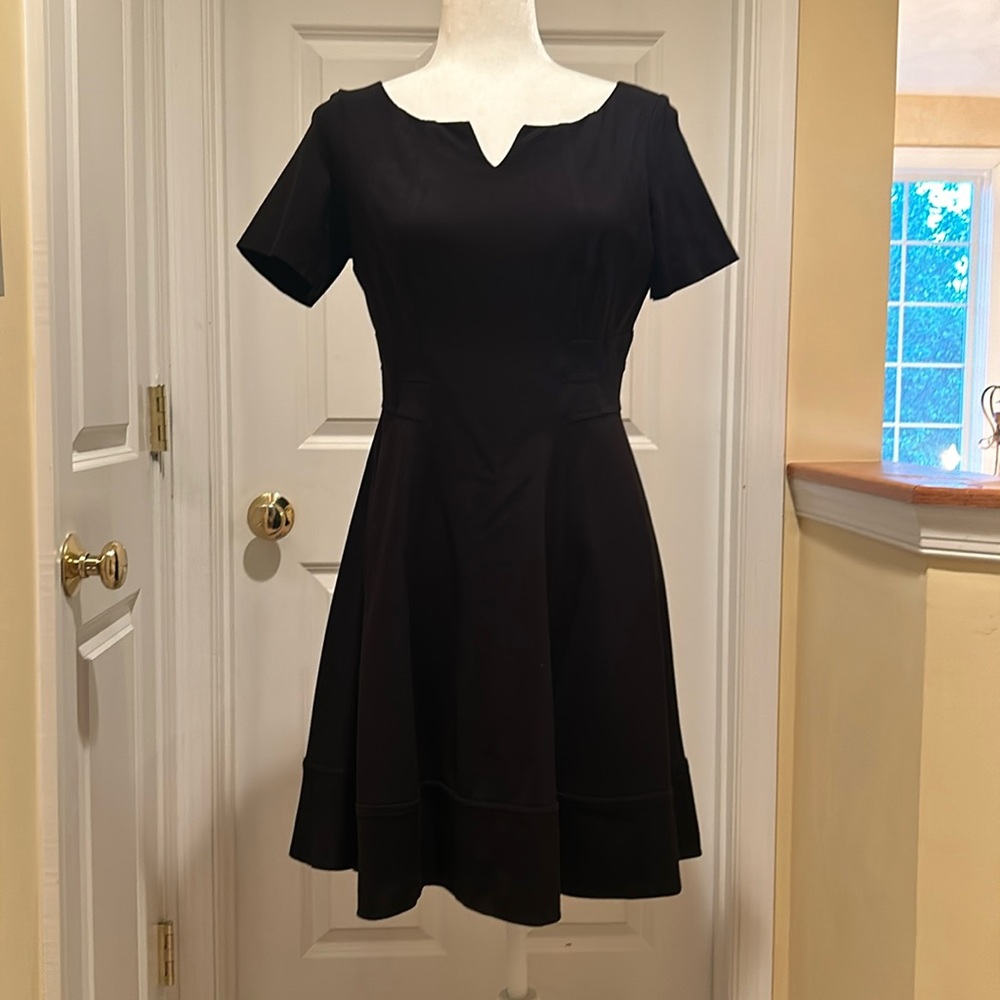 White House/Black Market Retro Black Short Sleeve Dress with Skater Skirt Size 6